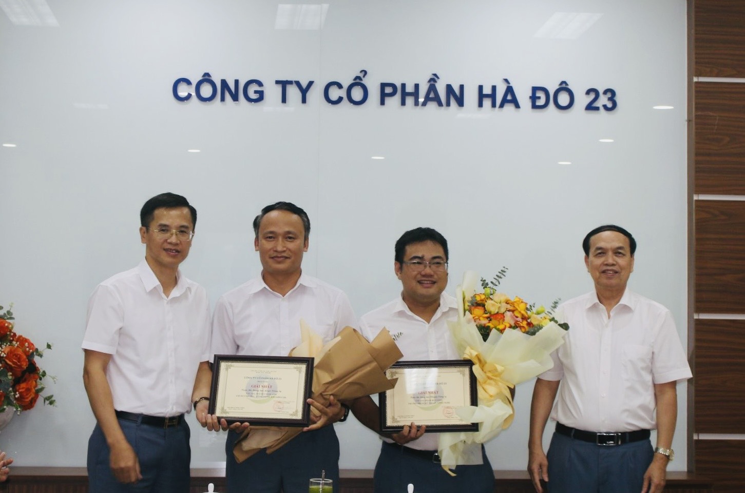 LỄ TRAO GIẢI CUỘC THI SÁNG TẠO LOGO VÀ SLOGAN/CÔNG TY CP HÀ ĐÔ 23